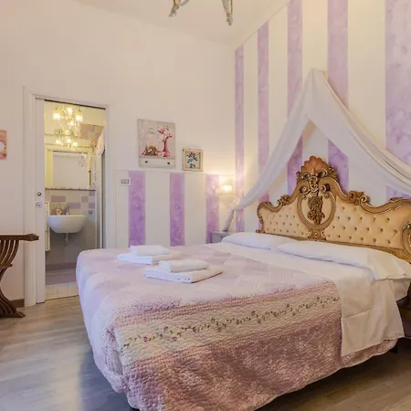 Giulietta E Romeo Konukevi Verona